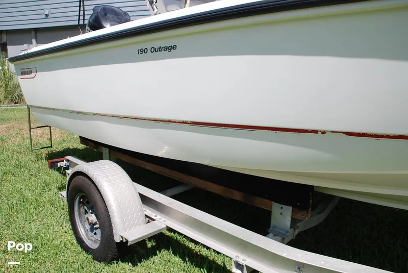 Slide: The Image of Boston Whaler 190 Outrage 2008 - 13283329