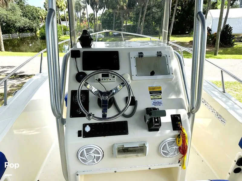 Slide: The Image of Key Largo 210WI Center Console 2014 - 13294292