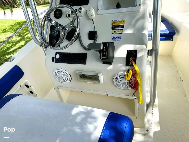 Slide: The Image of Key Largo 210WI Center Console 2014 - 13294296