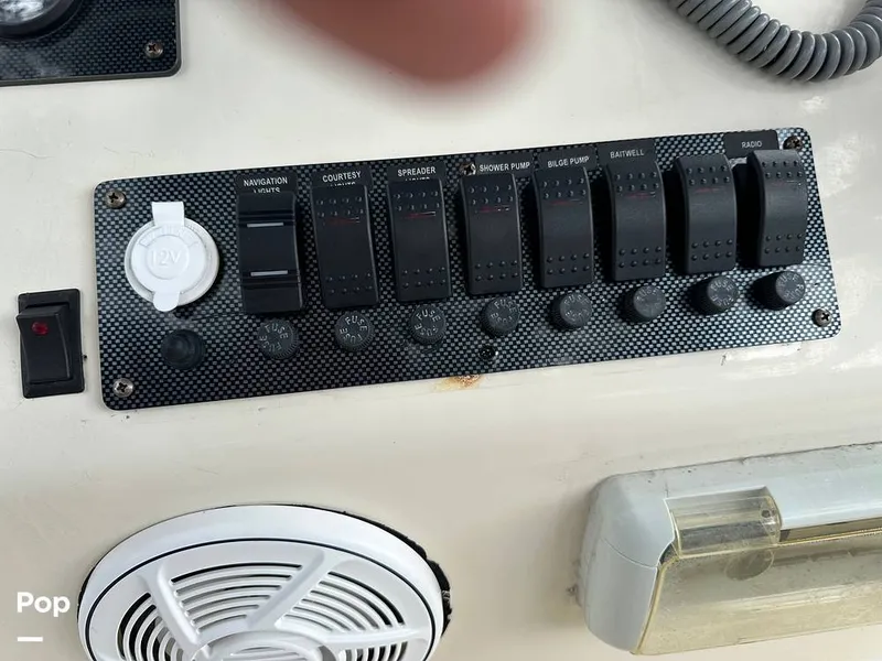 Slide: The Image of Key Largo 210WI Center Console 2014 - 13294318