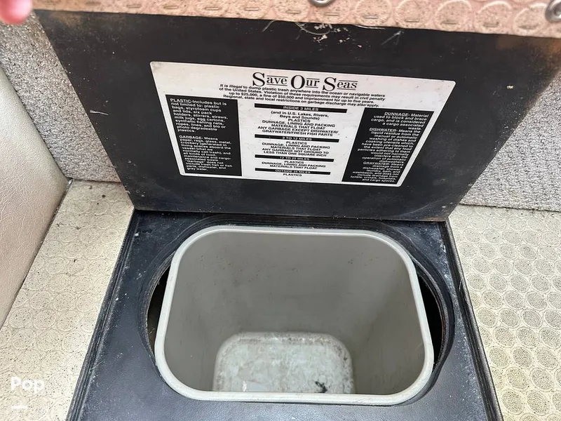 Slide: The Image of Sea Ray 280 Sundancer 2003 - 14213685