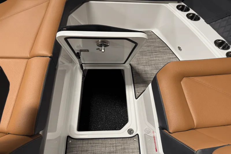 Slide: The Image of Cobalt R8 2025 - 116