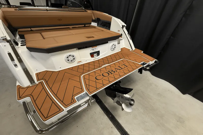 Slide: The Image of Cobalt R8 2025 - 14