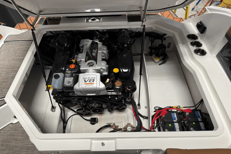 Slide: The Image of Cobalt R8 2025 - 32