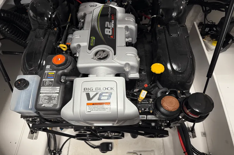 Slide: The Image of Cobalt R8 2025 - 33