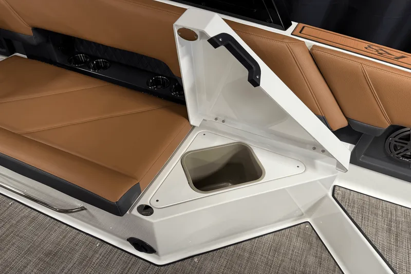 Slide: The Image of Cobalt R8 2025 - 38