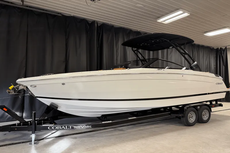 Slide: The Image of Cobalt R8 2025 - 4