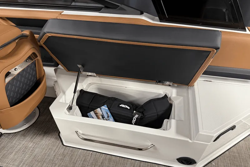 Slide: The Image of Cobalt R8 2025 - 40