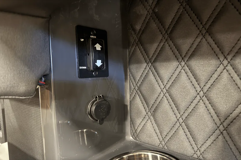 Slide: The Image of Cobalt R8 2025 - 42