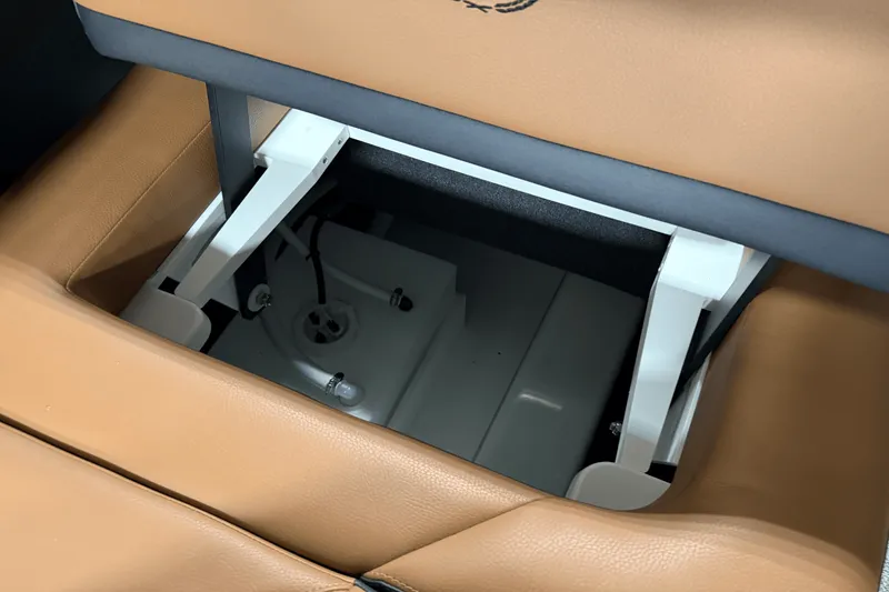 Slide: The Image of Cobalt R8 2025 - 55