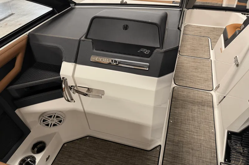 Slide: The Image of Cobalt R8 2025 - 62