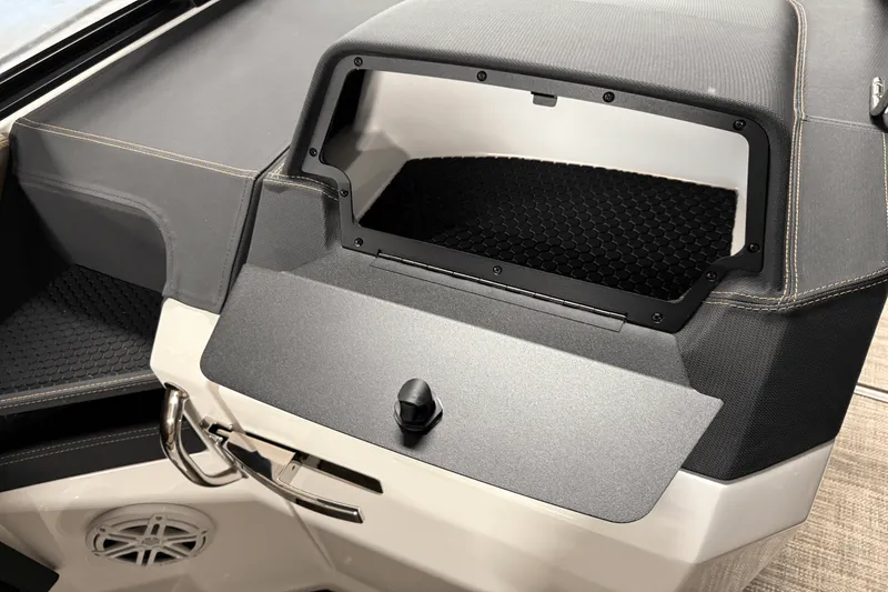 Slide: The Image of Cobalt R8 2025 - 63