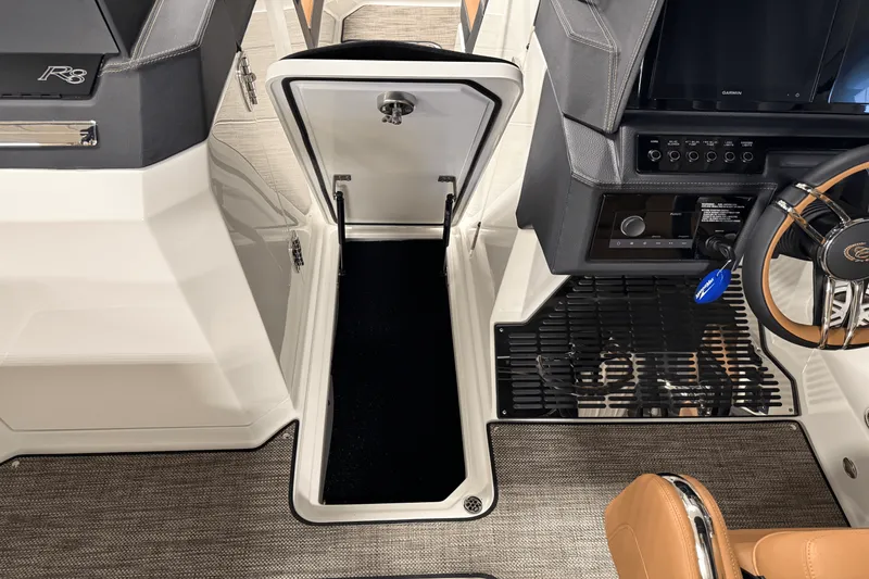 Slide: The Image of Cobalt R8 2025 - 91