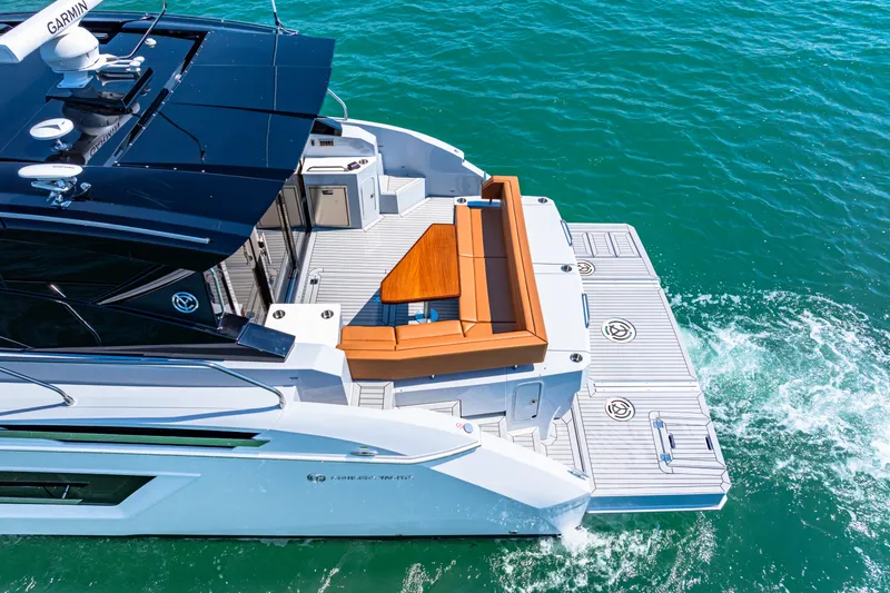 Slide: The Image of Cruisers Yachts 46 Cantius 2025 - 12