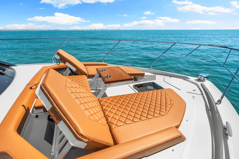 Slide: The Image of Cruisers Yachts 46 Cantius 2025 - 17