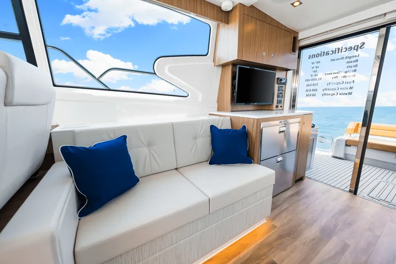 Slide: The Image of Cruisers Yachts 46 Cantius 2025 - 29