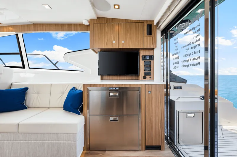 Slide: The Image of Cruisers Yachts 46 Cantius 2025 - 33