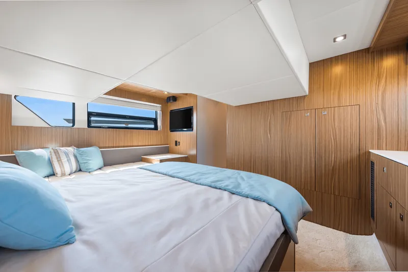 Slide: The Image of Cruisers Yachts 46 Cantius 2025 - 53