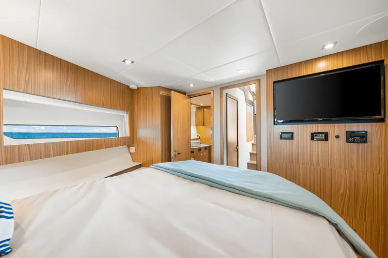 Slide: The Image of Cruisers Yachts 46 Cantius 2025 - 63