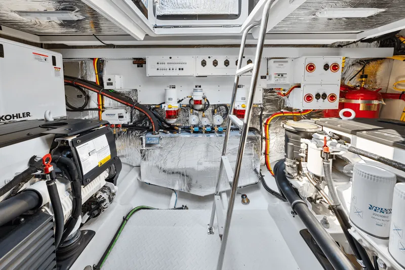 Slide: The Image of Cruisers Yachts 46 Cantius 2025 - 72