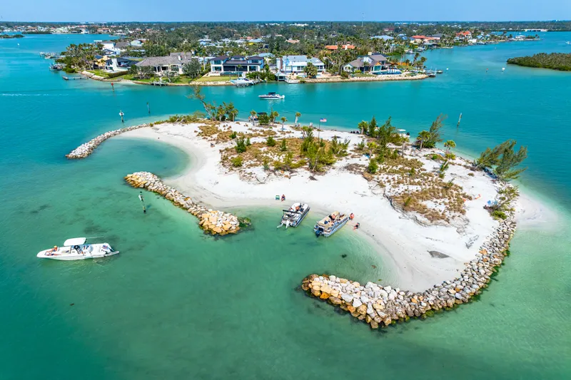 Slide: The Image of Cruisers Yachts 46 Cantius 2025 - 80