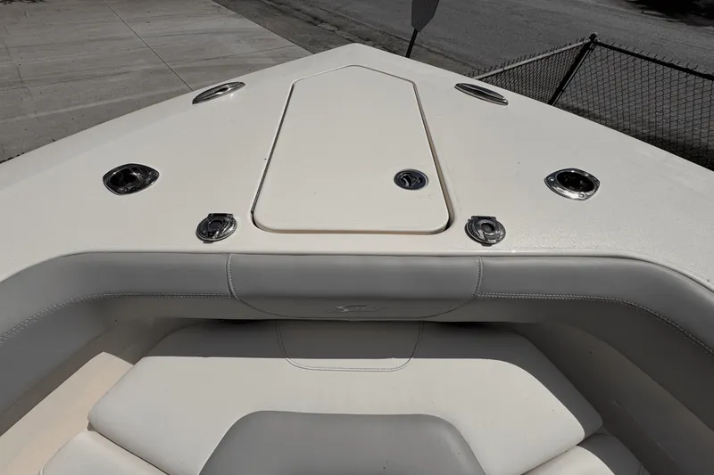 Slide: The Image of Scout 305 LXF 2025 - 15