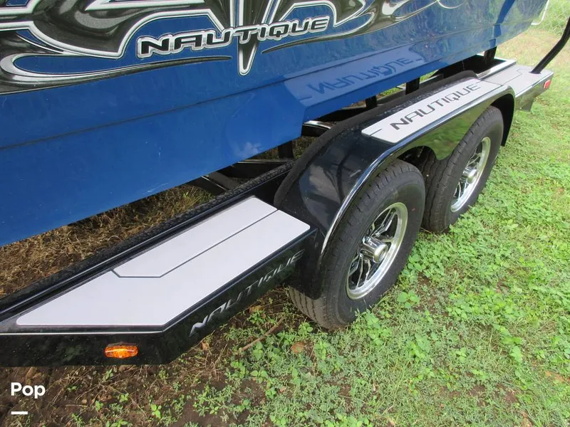 Slide: The Image of Correct Craft Air Nautique SV-211 Team Edition 2006 - 13359732