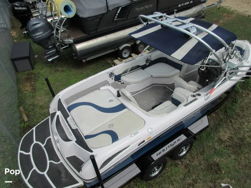Slide: The Image of Correct Craft Air Nautique SV-211 Team Edition 2006 - 13359782