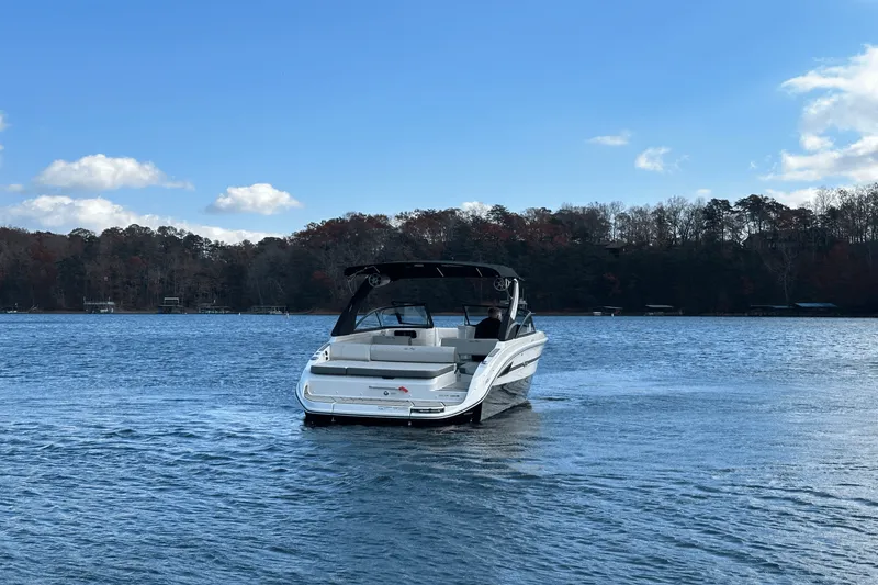 Slide: The Image of Sea Ray SDX 250 Surf 2025 - 4