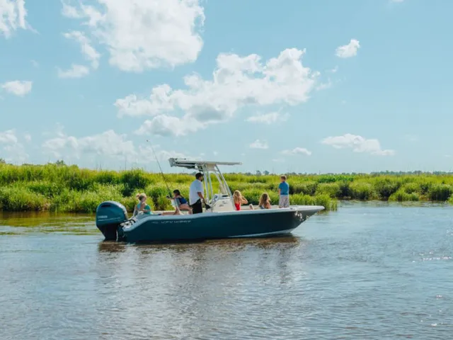Slide: The Image of Key West Boats 203 FS 2026 - 1