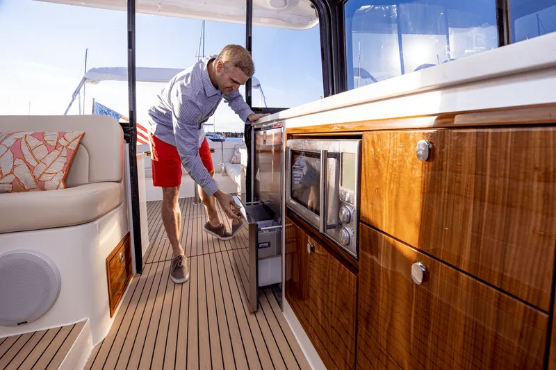 Slide: The Image of MJM 4 2025 - 15