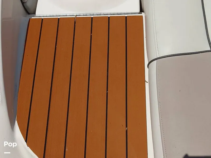 Slide: The Image of Sea Ray 220 2003 - 14425910