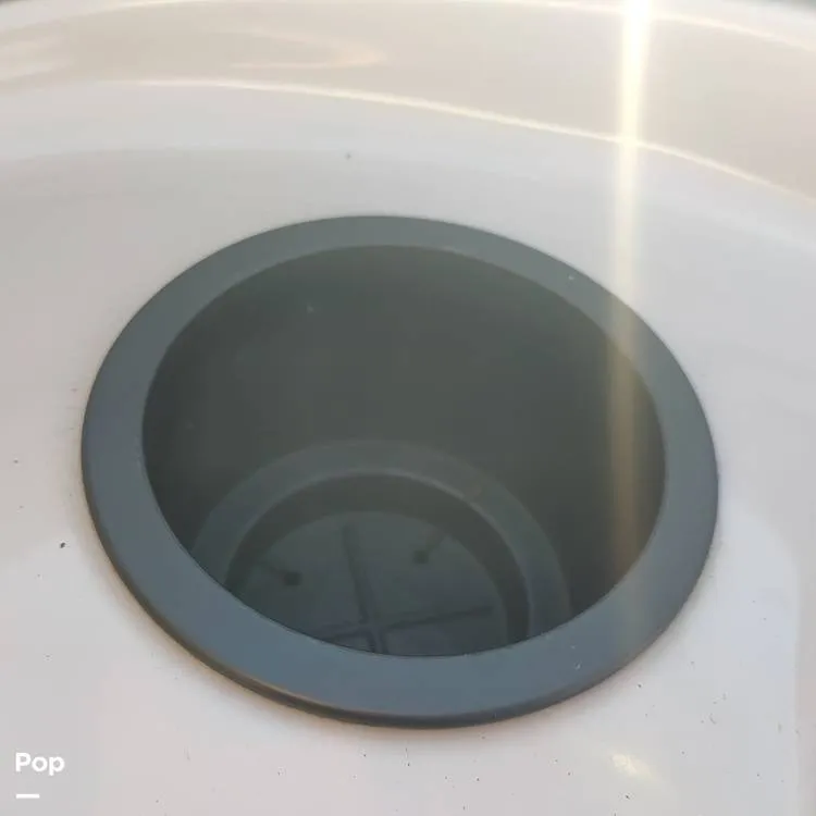 Slide: The Image of Sea Ray 220 2003 - 13351601