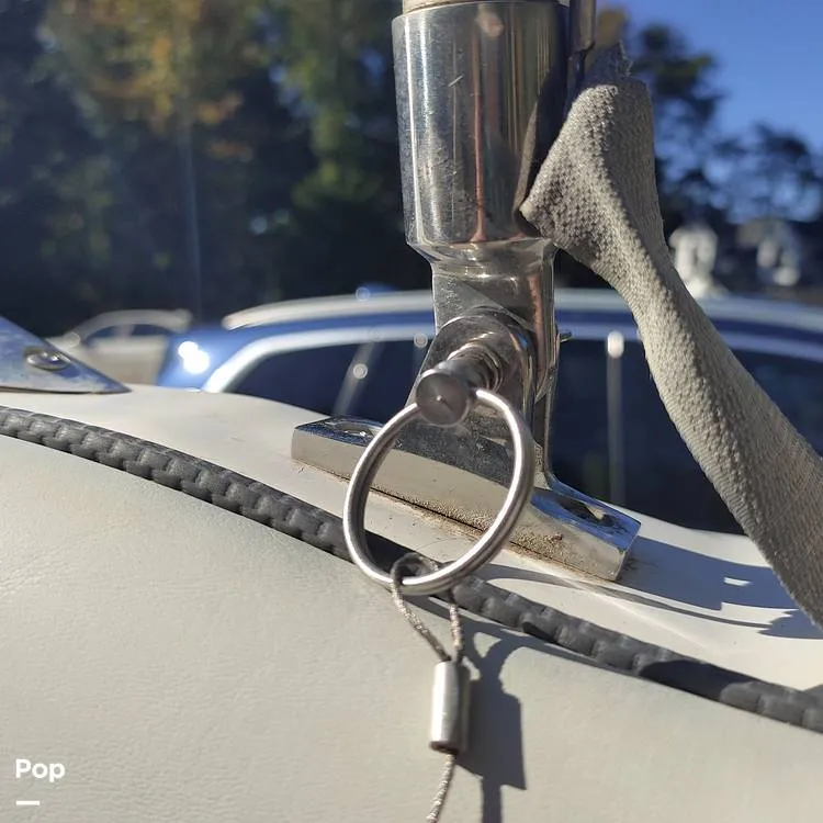 Slide: The Image of Sea Ray 220 2003 - 13351605