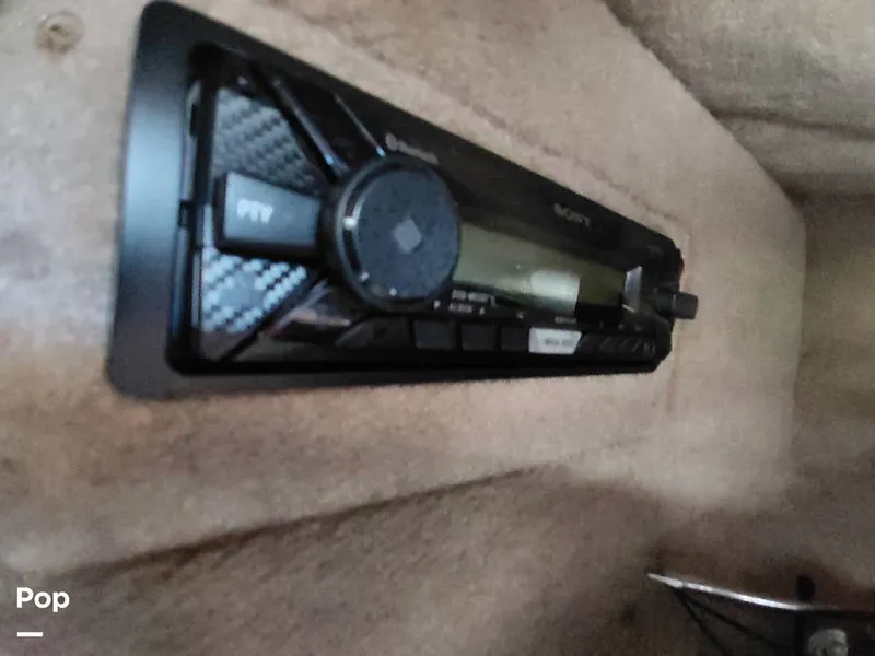 Slide: The Image of Sea Ray 220 2003 - 13351633