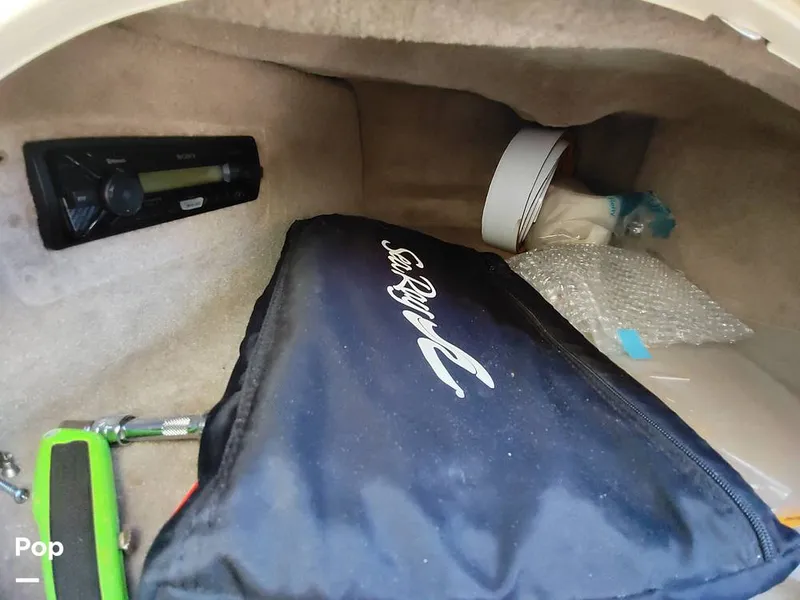 Slide: The Image of Sea Ray 220 2003 - 13351634