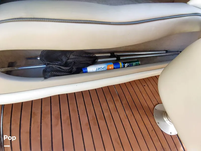 Slide: The Image of Sea Ray 220 2003 - 13351645