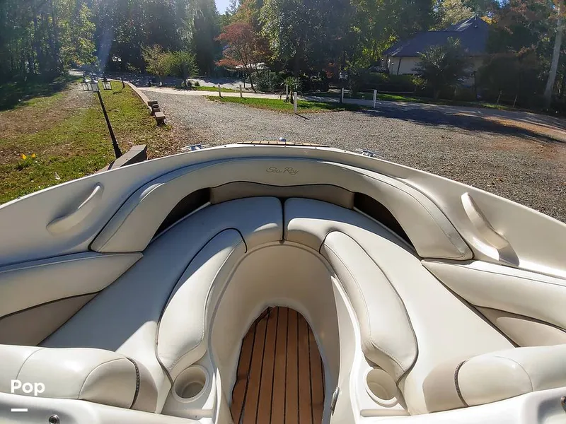 Slide: The Image of Sea Ray 220 2003 - 13351610