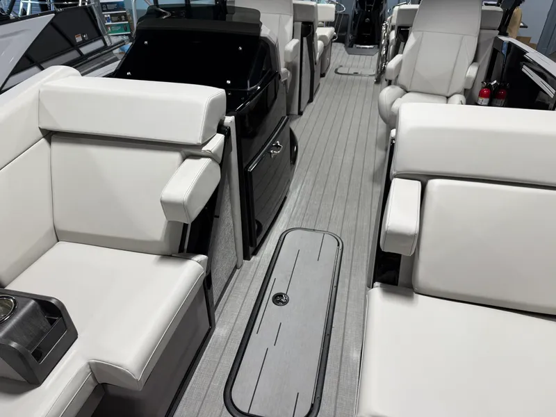 Slide: The Image of Balise Horizon 24C 2025 - 12