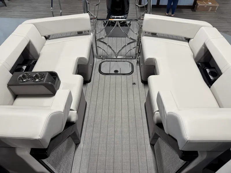 Slide: The Image of Balise Horizon 24C 2025 - 20