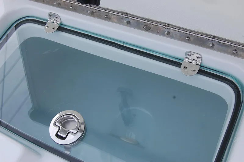 Slide: The Image of Livewell tank on a 2023 Cape Horn 31T boat. - 15