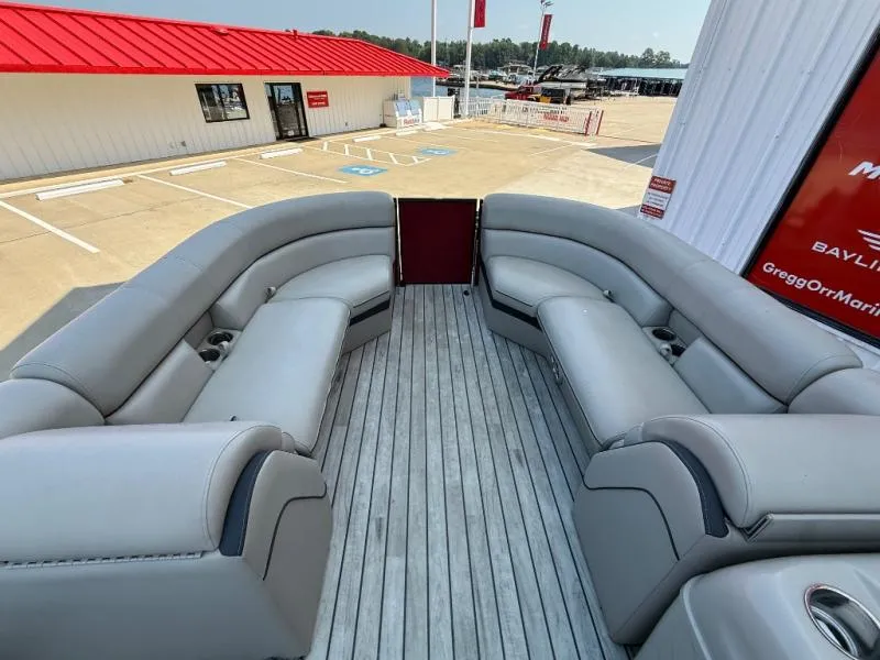 Slide: The Image of South Bay Pontoons 500 SERIES CR2.75 2017 - 6