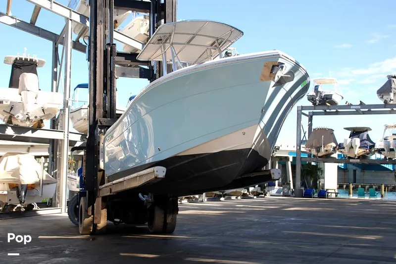 Slide: The Image of Cobia 220 CC 2018 - 13432190