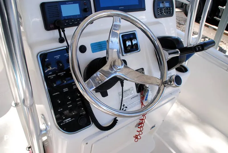 Slide: The Image of Cobia 220 CC 2018 - 13432286