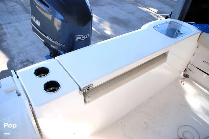 Slide: The Image of Cobia 220 CC 2018 - 13432303