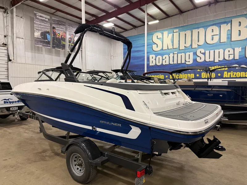Slide: The Image of Bayliner VR5 Bowrider I/O 2022 - 2
