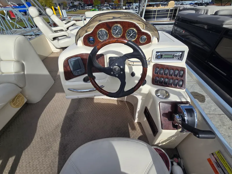 Slide: The Image of Sanpan 2500 FE 2005 - 8