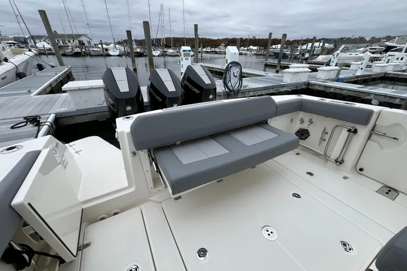 Slide: The Image of Boston Whaler 360 Outrage 2026 - 33