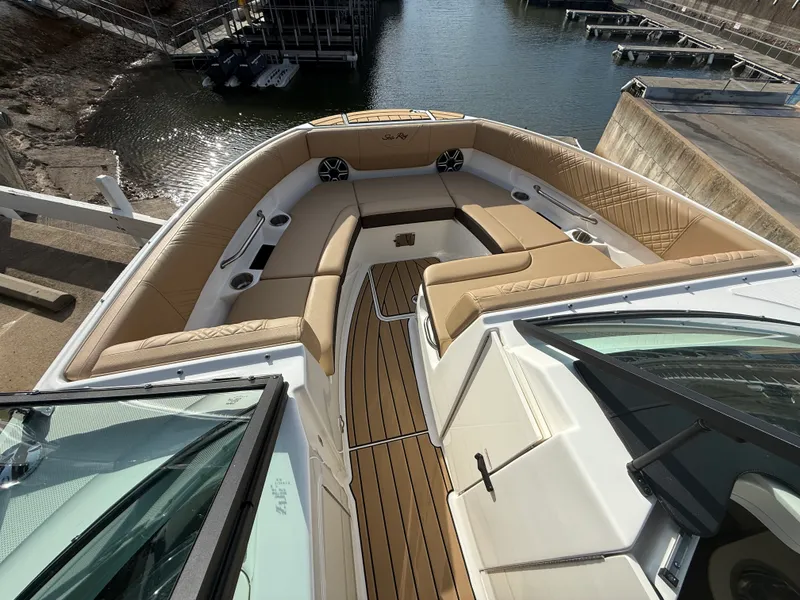 Slide: The Image of Sea Ray SDX 250 Outboard 2026 - 14