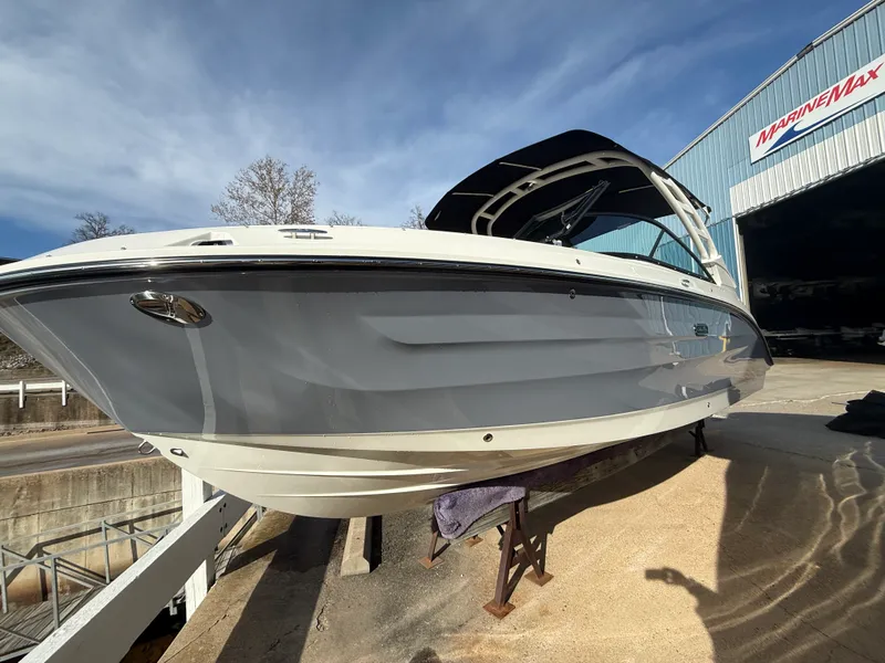 Slide: The Image of Sea Ray SDX 250 Outboard 2026 - 2